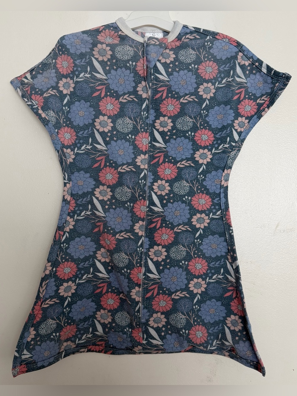 Sleeping Baby Zipadee Zip Swaddle Navy Flower Size XS 3-6M